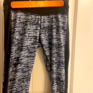 Army Cropped Leggings